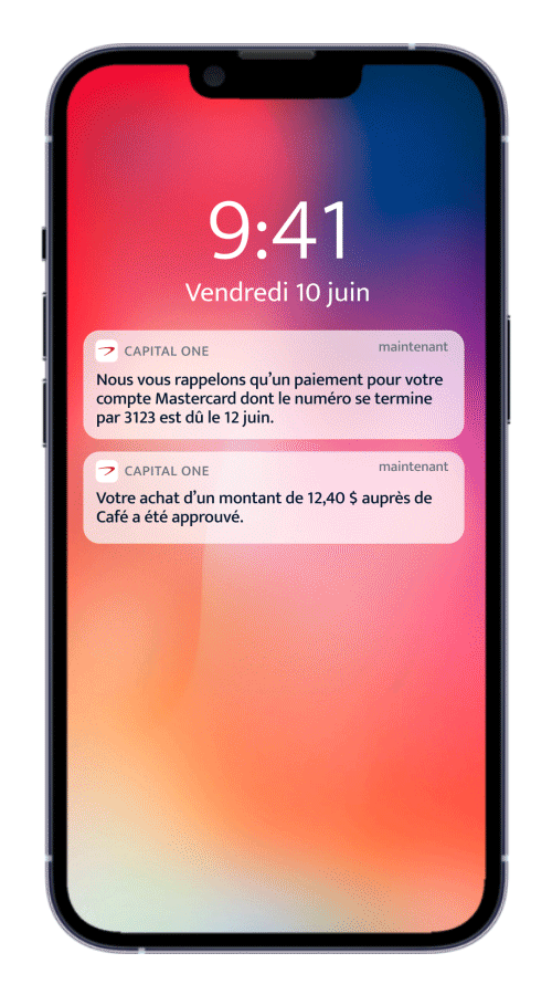Écran de téléphone mobile montrant les notifications de Capital One.